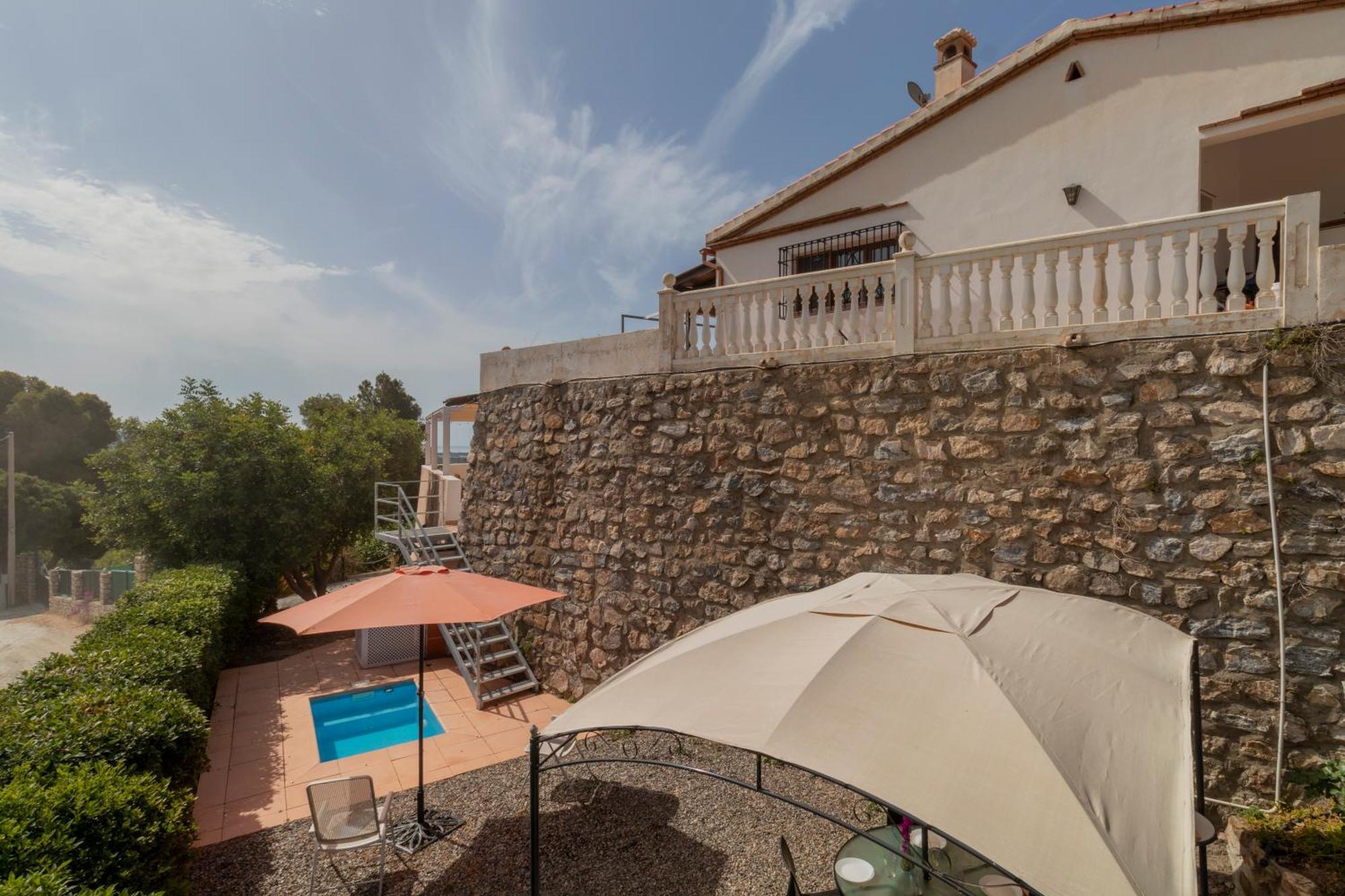 Holiday home Rentitspain Ecologica Almahen En Salobrena